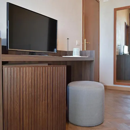 Hotel Pioppi Sirmione